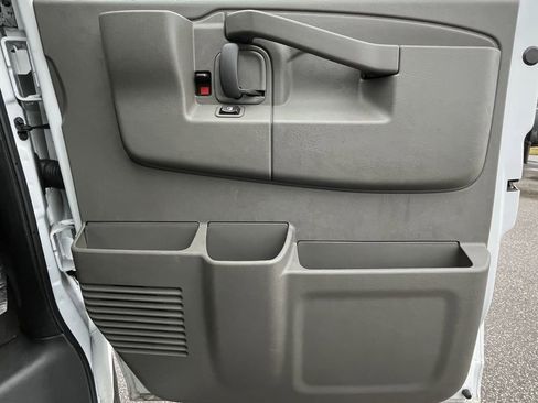 Certified 2024 Chevrolet Express 3500 LT w/ LT Preferred Equipment Group image 16