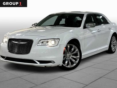 Used 2019 Chrysler 300 Touring w/ Chrome Appearance Package