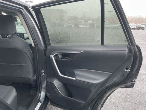 Certified 2022 Toyota RAV4 LE image 25