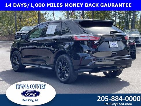 Certified 2024 Ford Edge SE w/ Black Appearance Package image 24