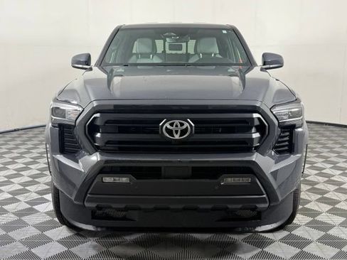 Used 2024 Toyota Tacoma SR5 AWD/4WD image 11