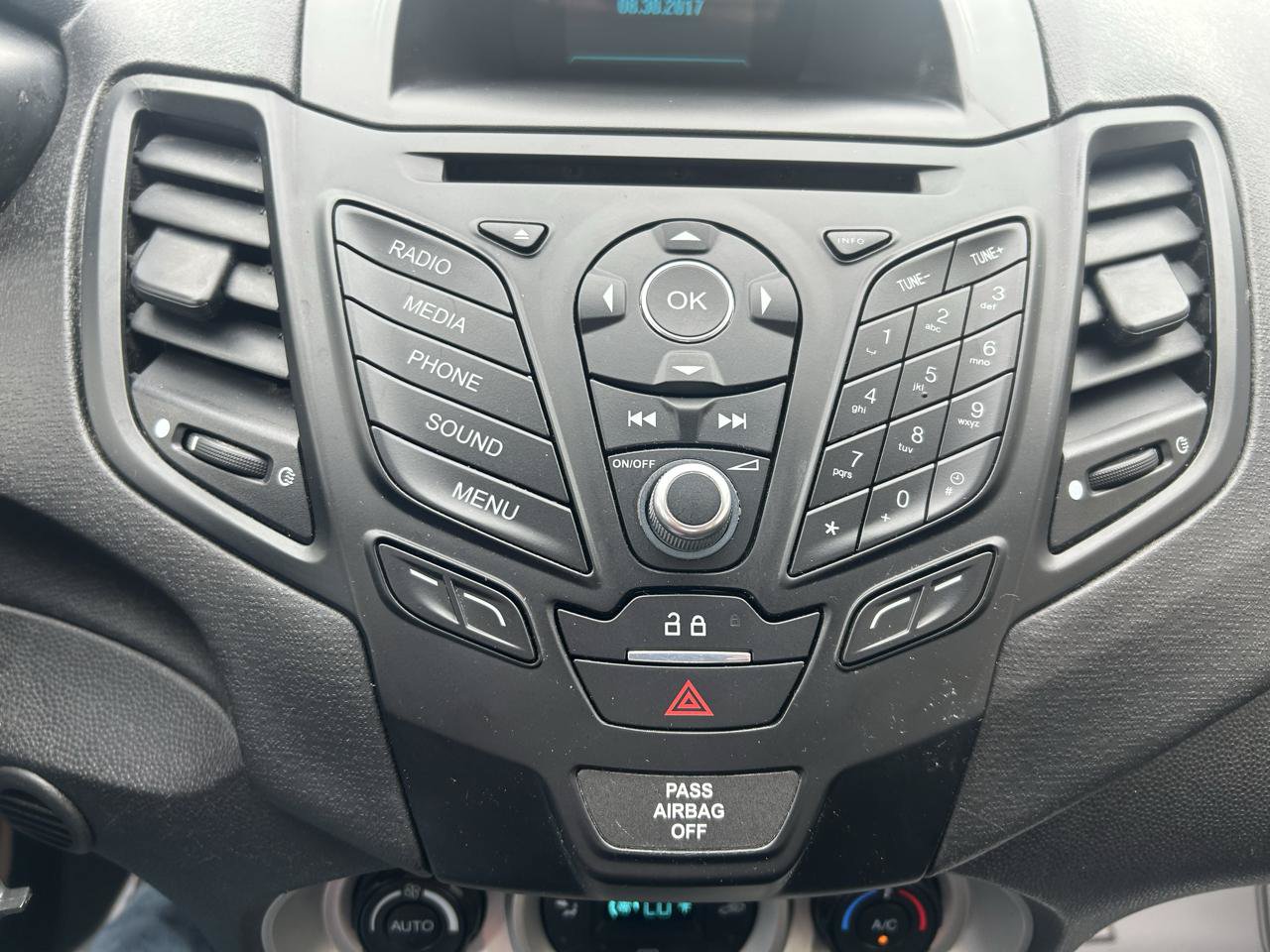 Used 2017 Ford Fiesta SE w/ Cold Weather Package FWD image 23