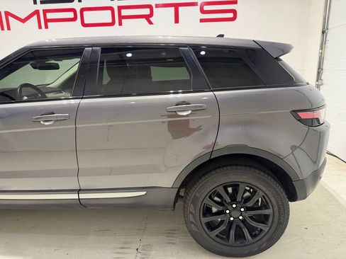 Used 2016 Land Rover Range Rover Evoque SE AWD/4WD image 6