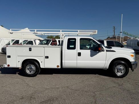 Used 2015 Ford F250 XL w/ Power Equipment Group image 4