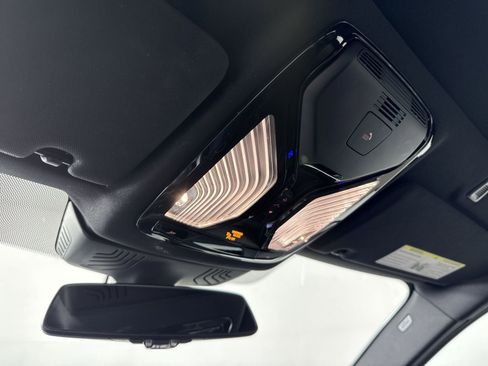 Used 2022 BMW 540i xDrive w/ Premium Package image 10