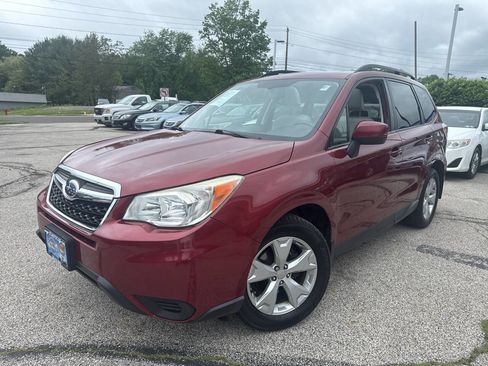 Used 2015 Subaru Forester 2.5i Premium AWD/4WD image 3