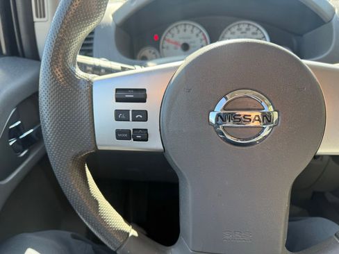 Used 2018 Nissan Frontier Desert Runner RWD image 18
