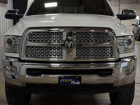 Used 2015 RAM 2500 Laramie AWD/4WD image 3