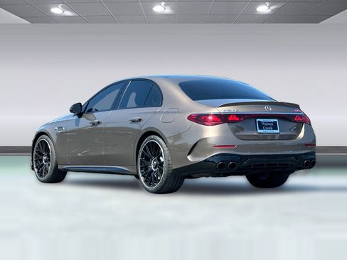 Used 2025 Mercedes-Benz E 53 AMG e 4MATIC Sedan image 3