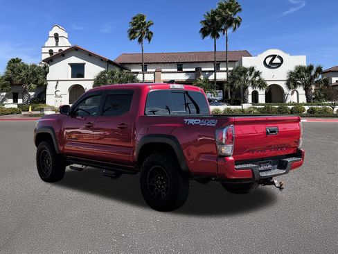 Used 2023 Toyota Tacoma TRD Off-Road w/ Technology Package AWD/4WD image 4