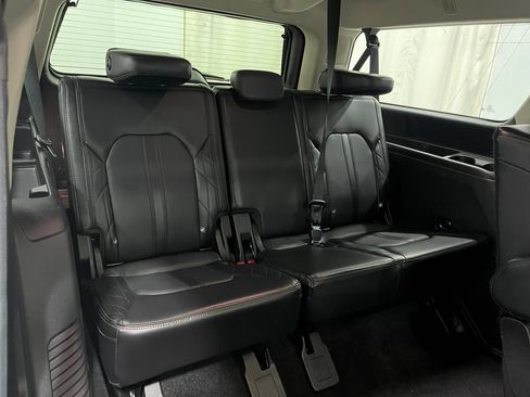 Used 2019 Ford Expedition Max Platinum AWD/4WD image 32