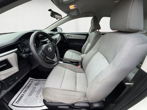 Used 2016 Toyota Corolla LE image 9