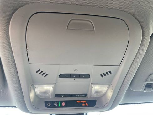 Used 2022 Chevrolet Blazer LT FWD image 18
