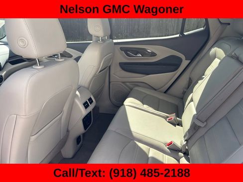 Used 2023 GMC Terrain Denali w/ Denali Premium Package AWD/4WD image 15