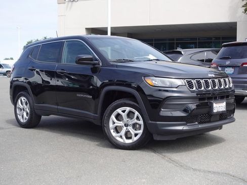 Used 2025 Jeep Compass Sport AWD/4WD image 5