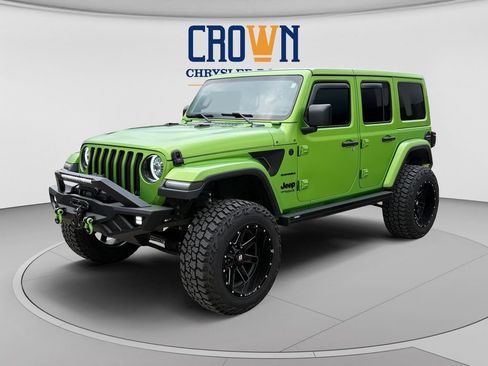 Used 2020 Jeep Wrangler Unlimited Sahara w/ Uconnect 4C Nav & Sound Group AWD/4WD image 7