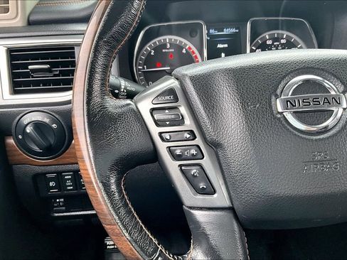 Used 2018 Nissan Titan Platinum Reserve image 12