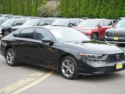 Used 2023 Honda Accord EX-L image 4