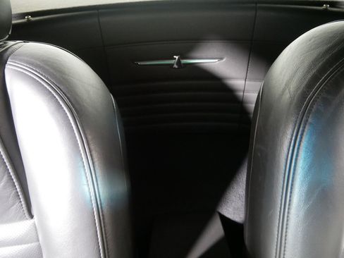 Used 2002 Ford Thunderbird image 13