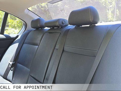 Used 2011 BMW 328i Sedan RWD image 17
