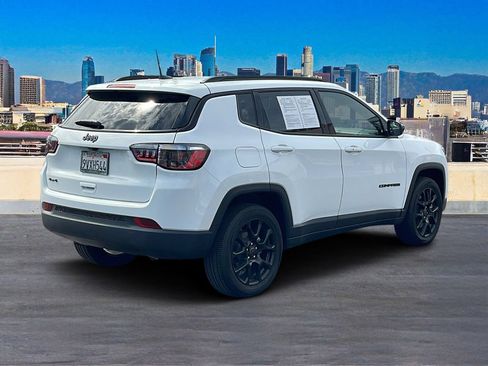 Used 2026 Jeep Compass Latitude AWD/4WD image 4