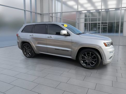 Used 2020 Jeep Grand Cherokee High Altitude AWD/4WD image 2