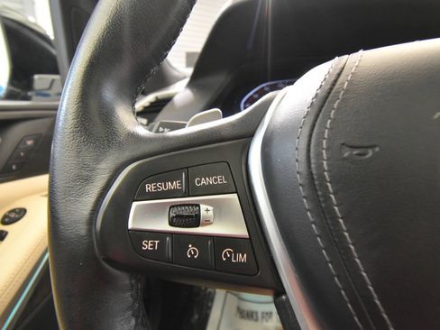 Used 2022 BMW X5 xDrive40i w/ Premium Package AWD/4WD image 31