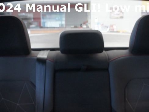 Used 2024 Volkswagen Jetta GLI 40th Anniversary Edition image 41