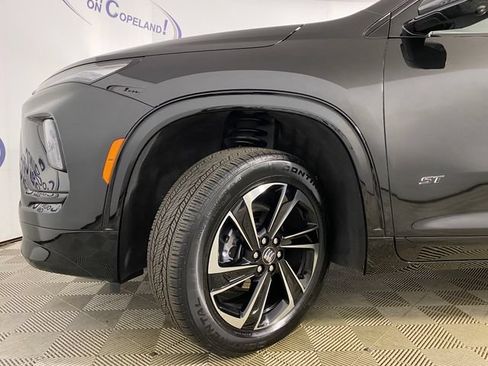 Certified 2025 Buick Enclave Sport Touring AWD/4WD image 29