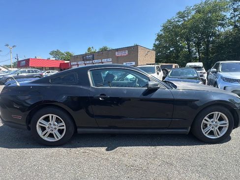 Used 2011 Ford Mustang Coupe w/ 101A Rapid Spec Order Code RWD image 4