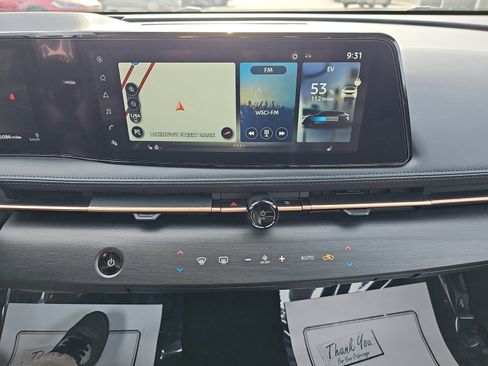 Used 2023 Nissan Ariya FWD image 20