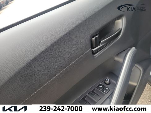 Used 2024 Toyota Corolla Cross LE w/ Moonroof Package AWD/4WD image 23