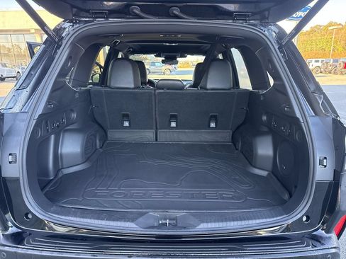 Used 2025 Subaru Forester Touring w/ Popular Package - Touring AWD/4WD image 45