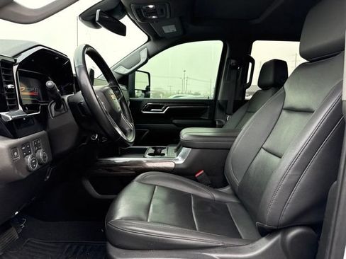 Used 2024 Chevrolet Silverado 3500 LTZ w/ LTZ Convenience Package AWD/4WD image 6
