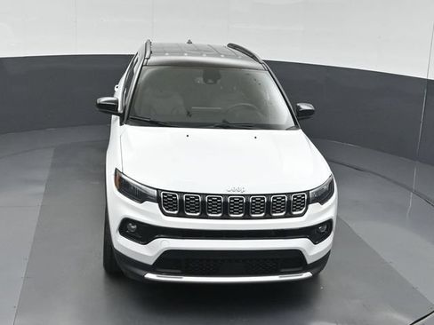 Used 2025 Jeep Compass Limited AWD/4WD image 44