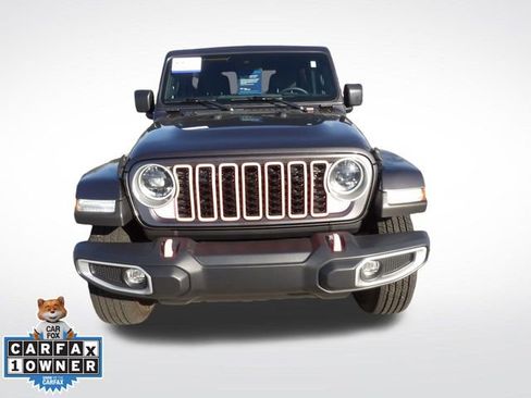 Used 2024 Jeep Wrangler Sahara image 2