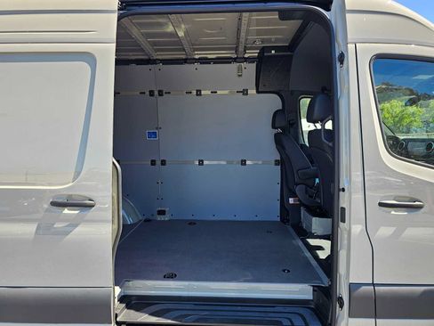 Used 2026 Mercedes-Benz Sprinter 2500 image 12
