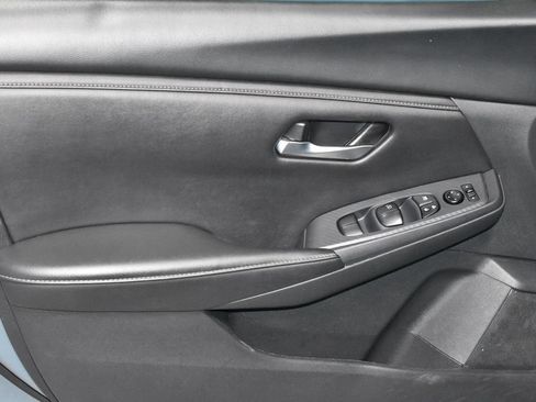 Used 2024 Nissan Sentra SV FWD image 4
