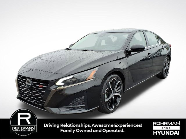 Used 2024 Nissan Altima 2.5 SR FWD image 11