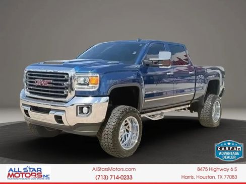 Used 2019 GMC Sierra 2500 SLT w/ Duramax Plus Package AWD/4WD image 3
