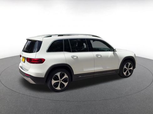 Used 2025 Mercedes-Benz GLB 250 image 14