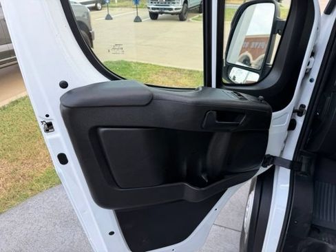Used 2025 RAM ProMaster 3500 w/ Convenience Group FWD image 11