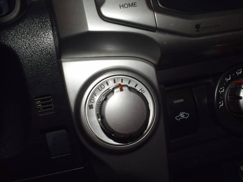 Used 2017 Toyota 4Runner SR5 AWD/4WD image 26