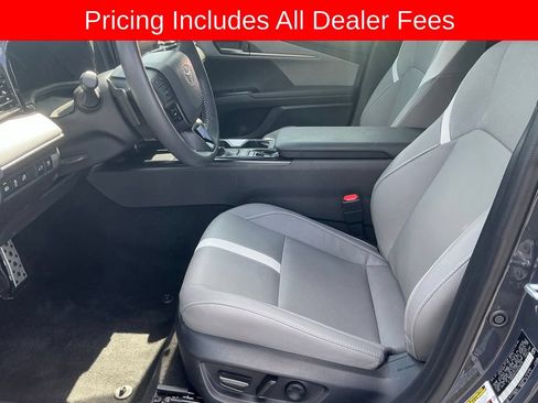 Used 2025 Toyota Camry SE w/ Convenience Package AWD/4WD image 8
