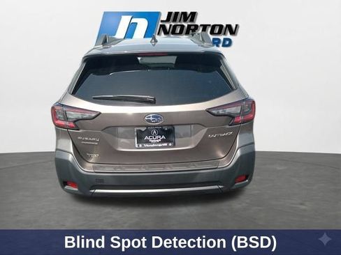 Used 2024 Subaru Outback Premium AWD/4WD image 9