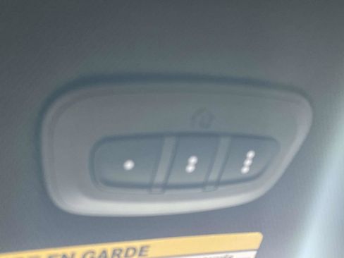 New 2026 Chrysler Pacifica Select image 5