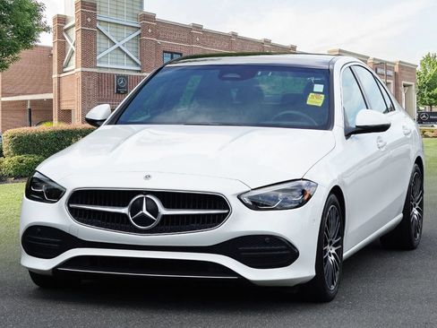 Used 2023 Mercedes-Benz C 300 4MATIC Sedan image 4