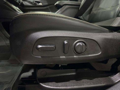 Used 2021 GMC Acadia Denali w/ Denali Technology Package image 29