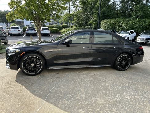 Certified 2023 Mercedes-Benz S 580 4MATIC Sedan w/ AMG Line image 13