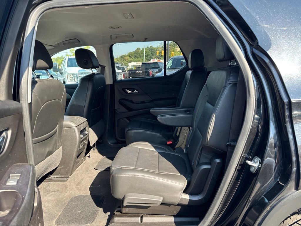 Used 2019 Chevrolet Traverse LT w/ LT Premium Package AWD/4WD image 25